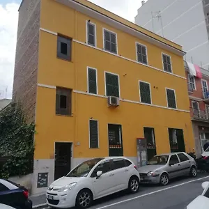 Urbino 33 Apartment Rome